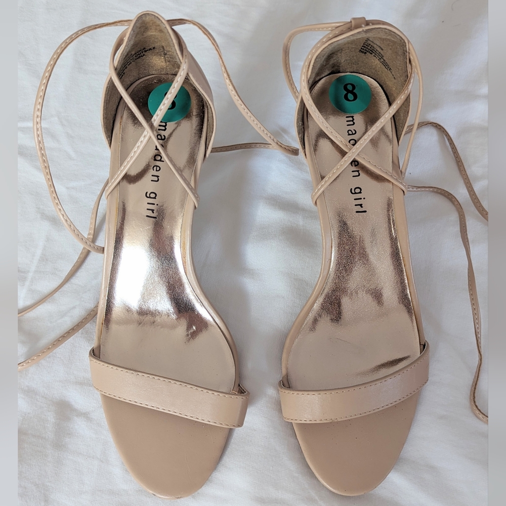 Madden Girl Strappy Tan Beige Cream Sandals Heels Size 8